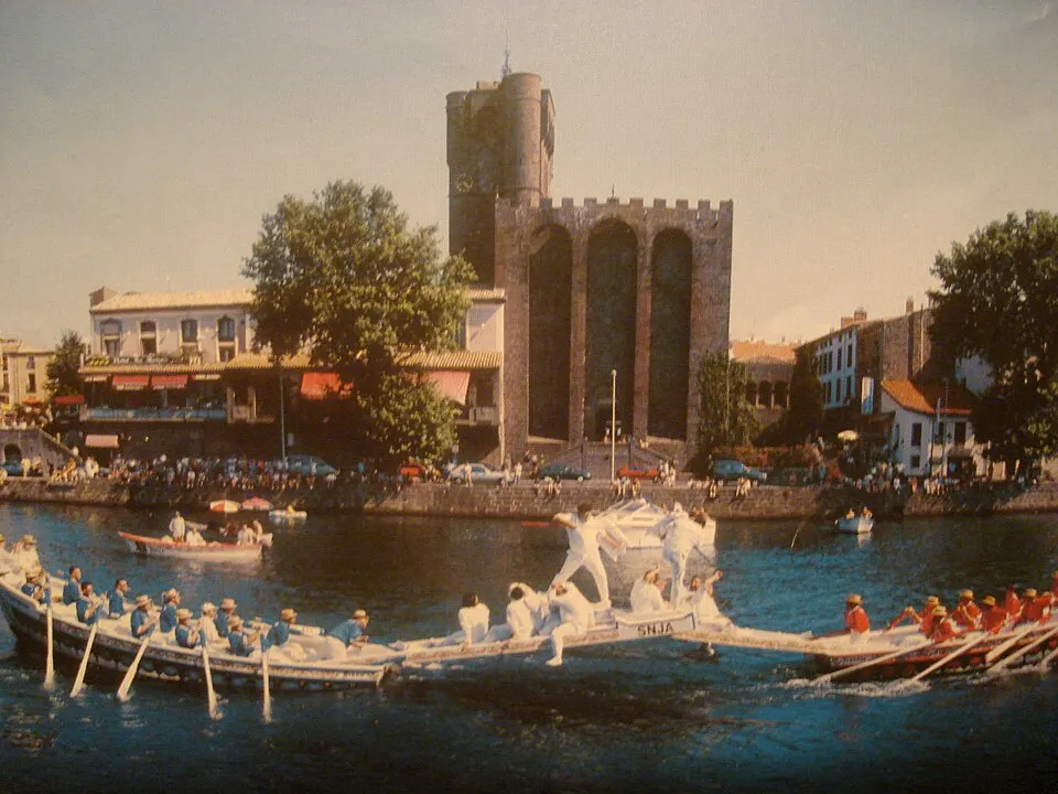 Agde — Épaviste à Agde (34300)