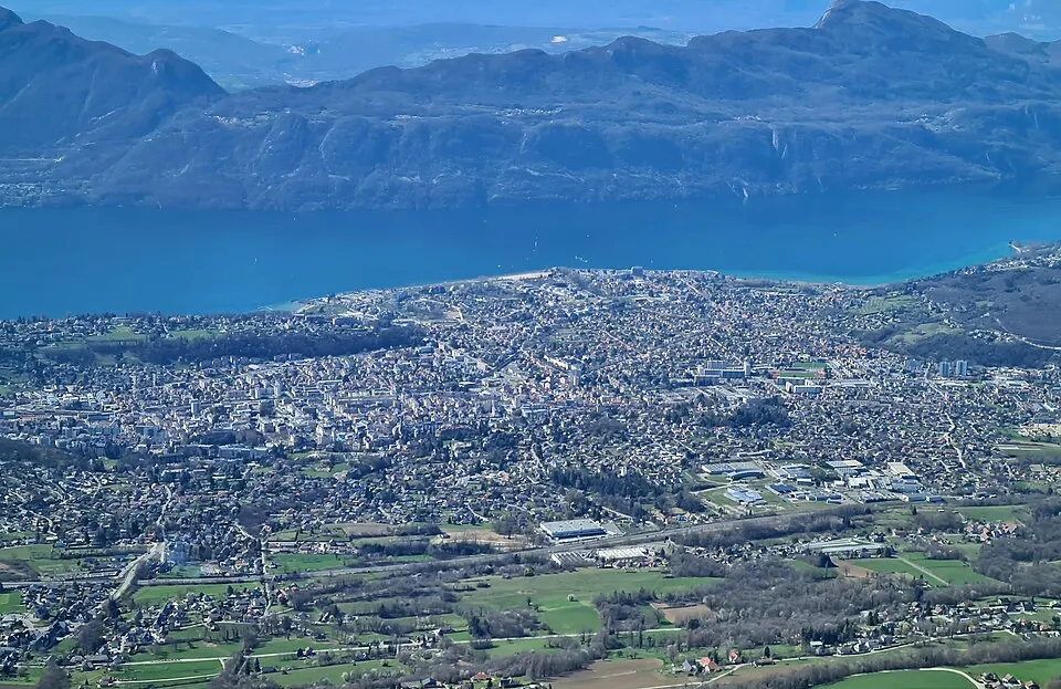 Aix-les-Bains — Épaviste à Aix-les-Bains (73100)