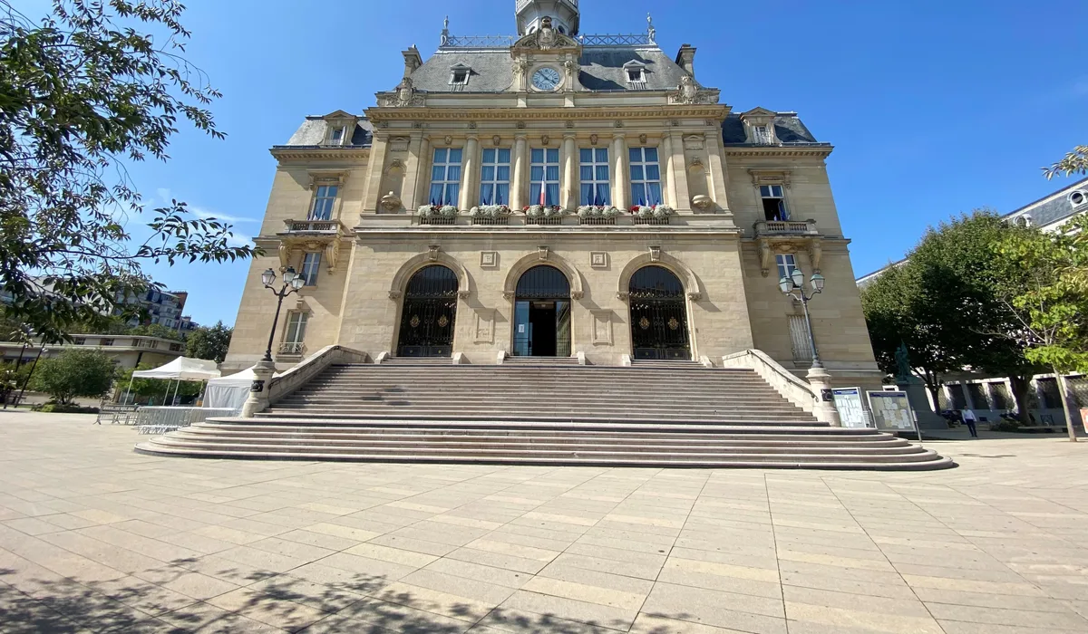 Asnières-sur-Seine — Épaviste à Asnières-sur-Seine (92600)