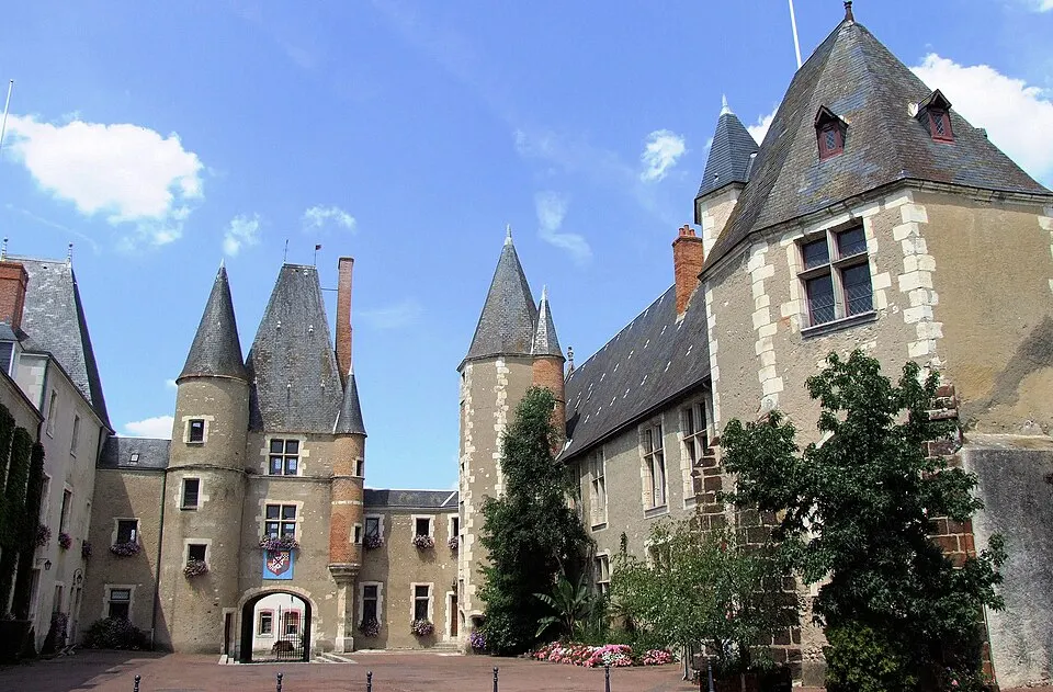 Aubigny-sur-Nère — Épaviste à Aubigny-sur-Nère (18700)