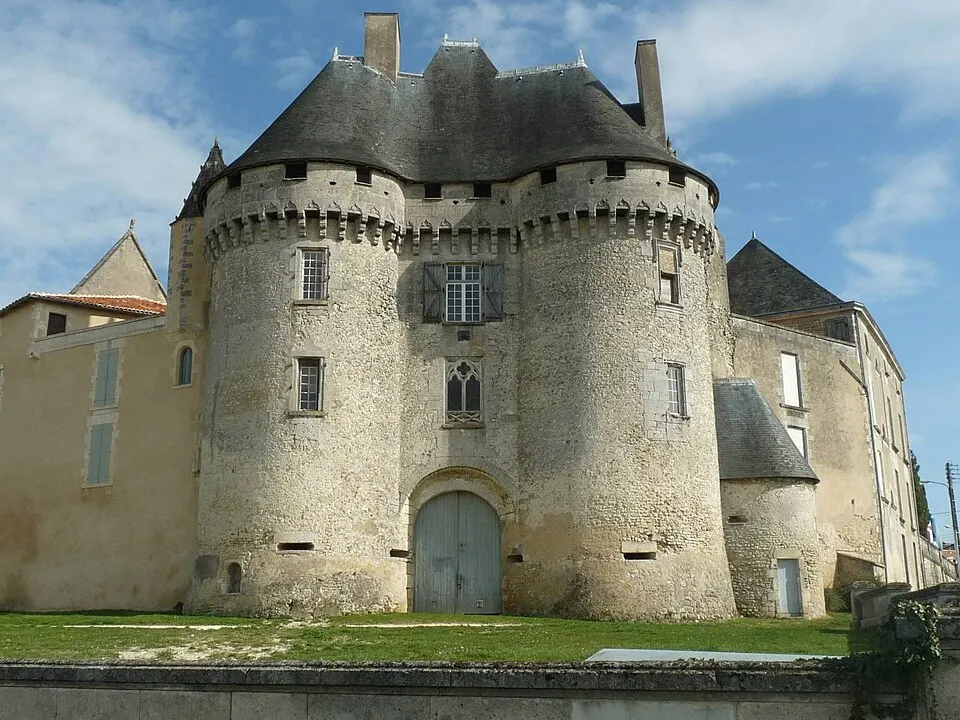 Barbezieux-Saint-Hilaire — Épaviste à Barbezieux-Saint-Hilaire (16300)