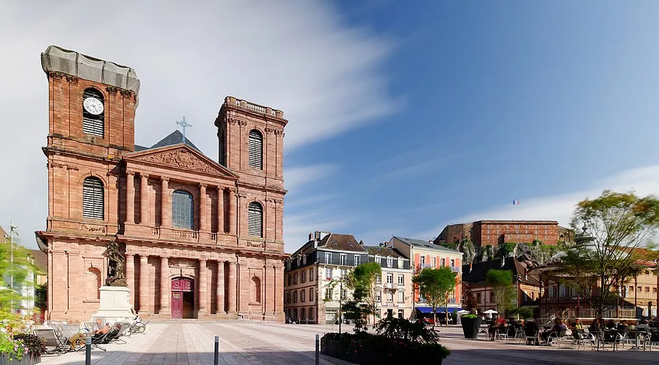 Belfort — Épaviste à Belfort (90000)