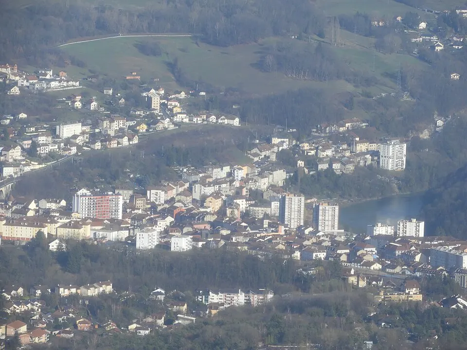 Bellegarde-sur-Valserine — Épaviste à Bellegarde-sur-Valserine (01200)