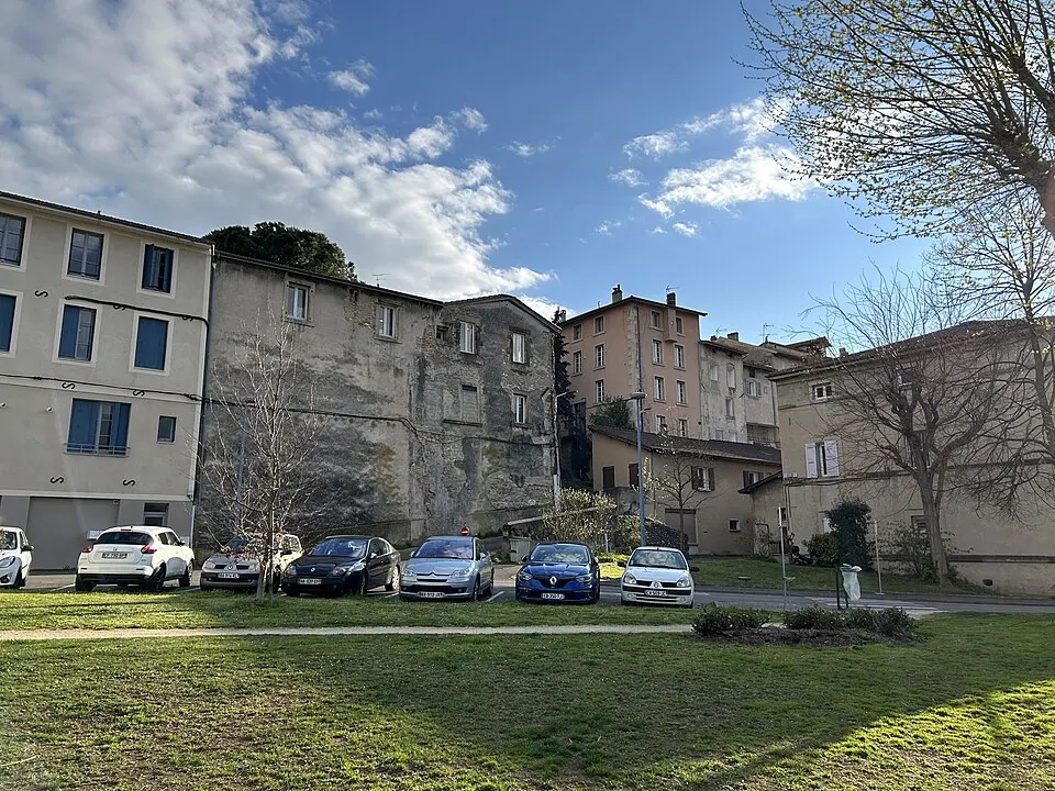 Bourg-de-Péage — Épaviste à Bourg-de-Péage (26300)