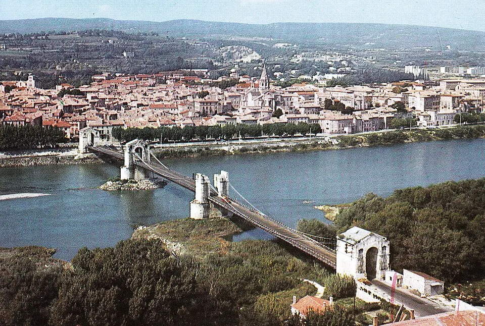 Bourg-Saint-Andéol — Épaviste à Bourg-Saint-Andéol (07700)