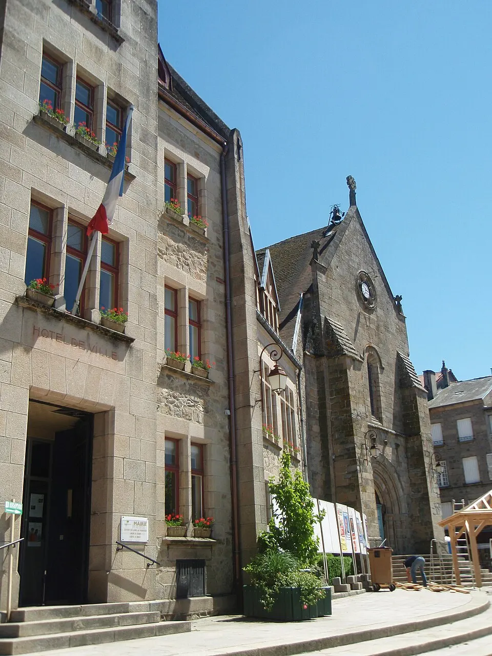 Bourganeuf — Épaviste à Bourganeuf (23400)