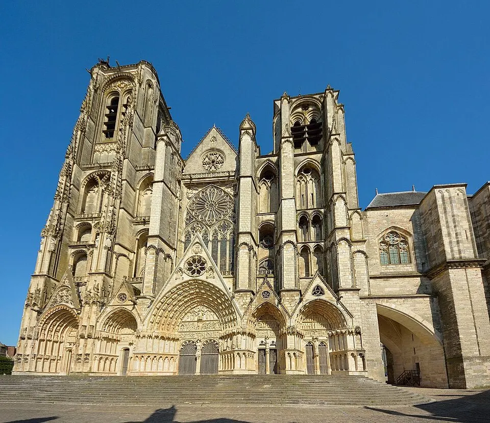 Bourges — Épaviste à Bourges (18000)