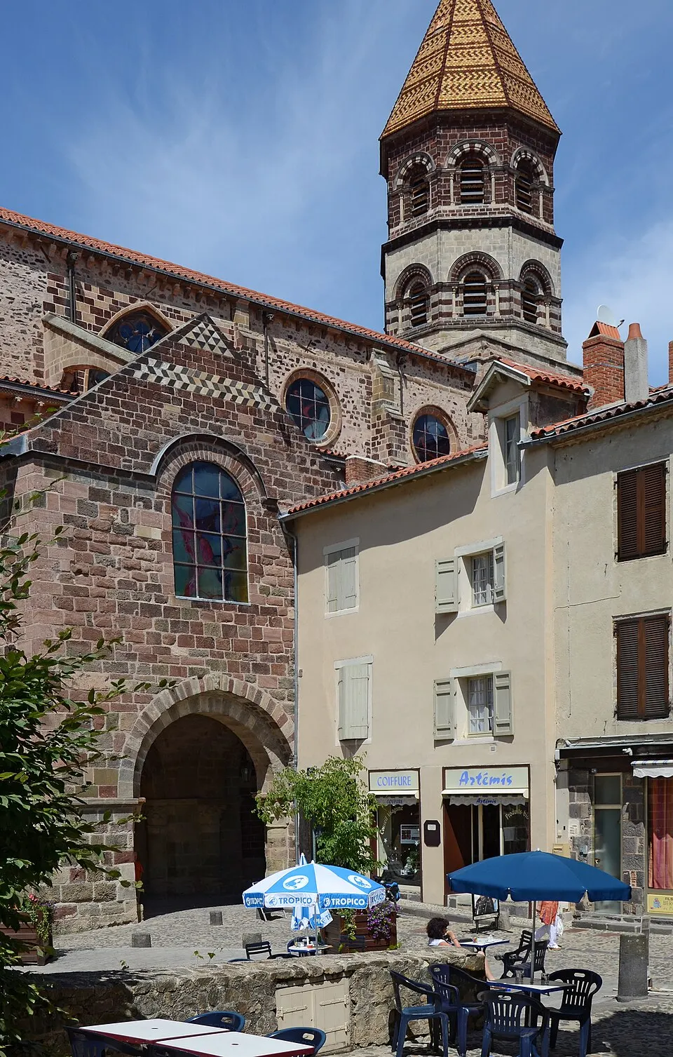 Brioude — Épaviste à Brioude (43100)