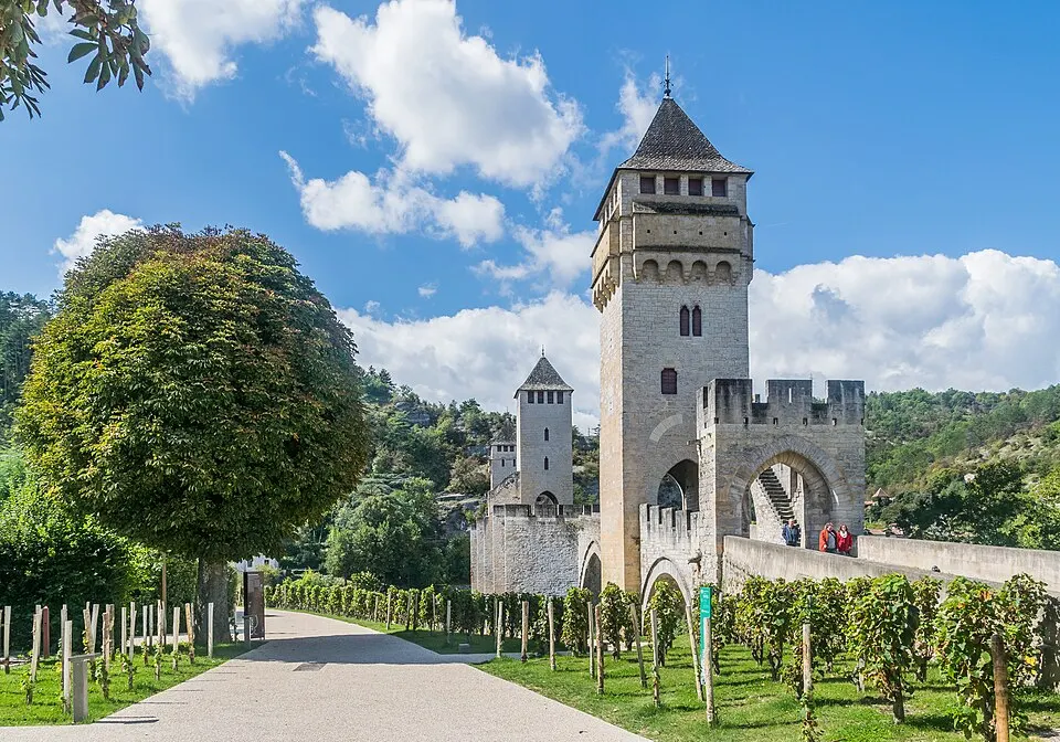 Cahors — Épaviste à Cahors (46000)