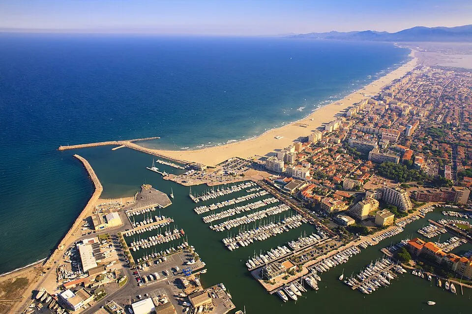 Canet-en-Roussillon — Épaviste à Canet-en-Roussillon (66140)
