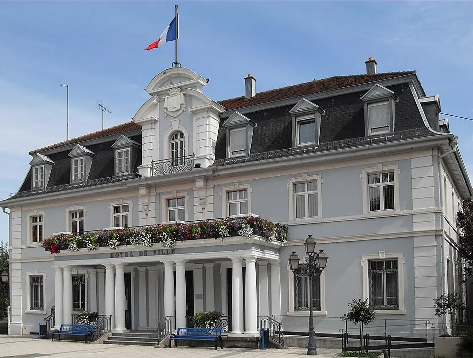Cernay — Épaviste à Cernay (68700)