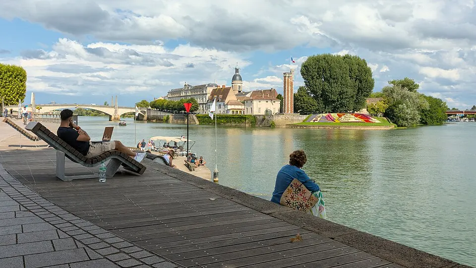 Chalon-sur-Saône — Épaviste à Chalon-sur-Saône (71100)