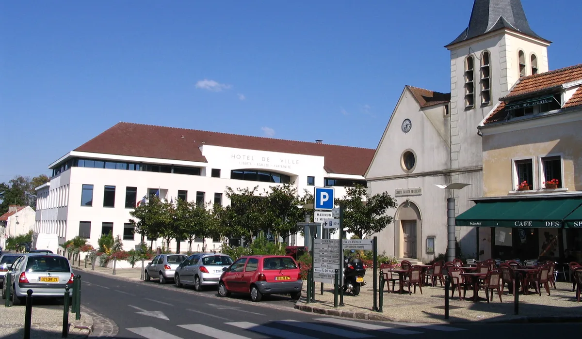 Champs-sur-Marne — Épaviste à Champs-sur-Marne (77420)