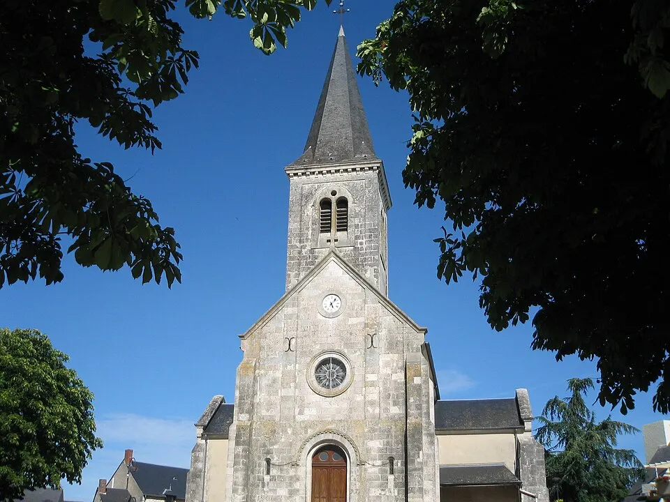 La Chapelle-Saint-Ursin — Épaviste à La Chapelle-Saint-Ursin (18570)