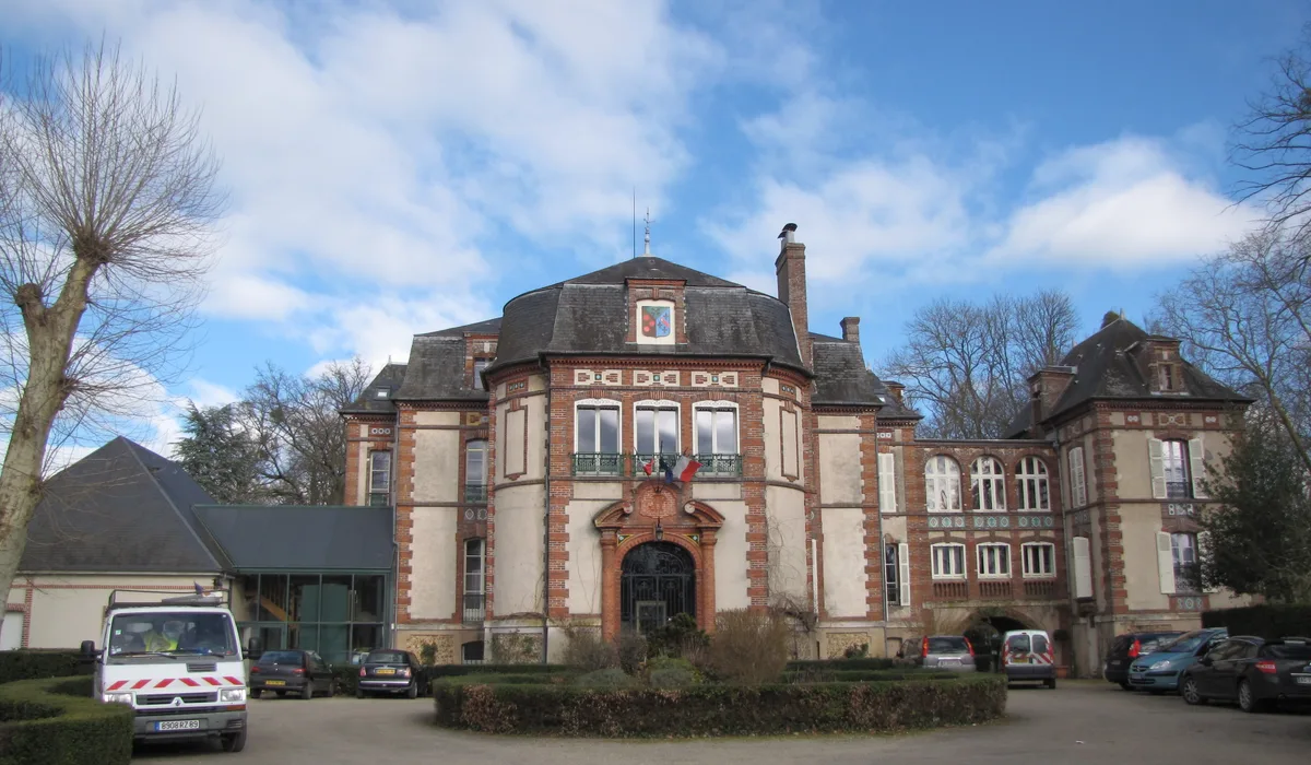 Charny Orée de Puisaye — Épaviste à Charny Orée de Puisaye (89120)