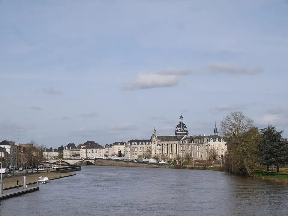 Château-Gontier — Épaviste à Château-Gontier (53200)