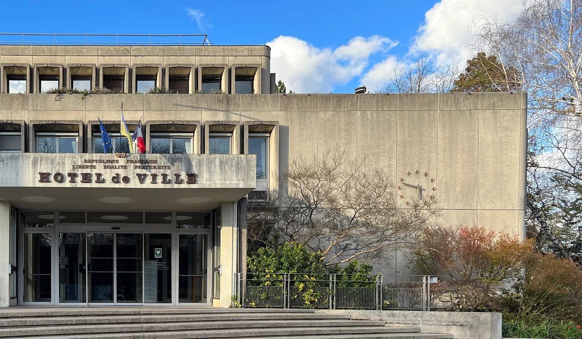 Châtenay-Malabry — Épaviste à Châtenay-Malabry (92290)