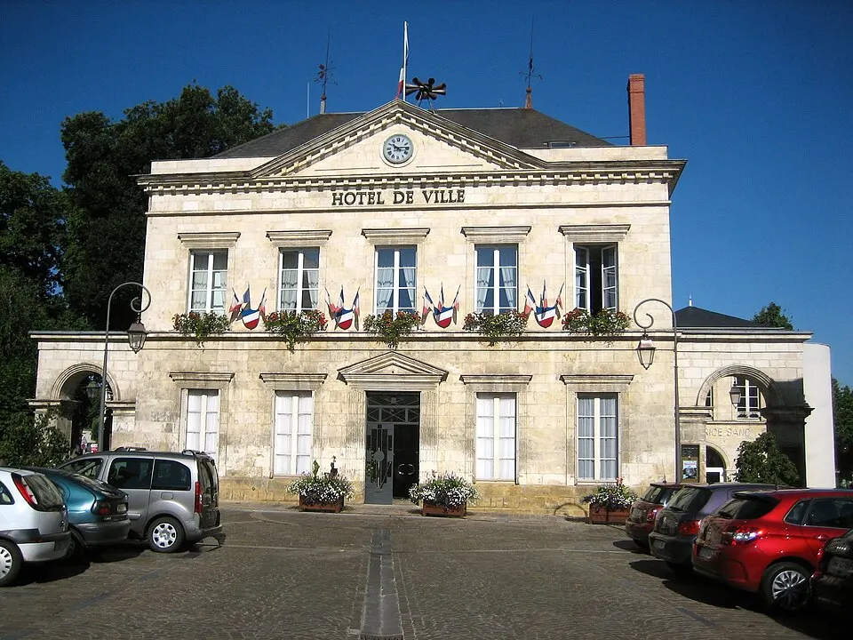 La Châtre — Épaviste à La Châtre (36400)