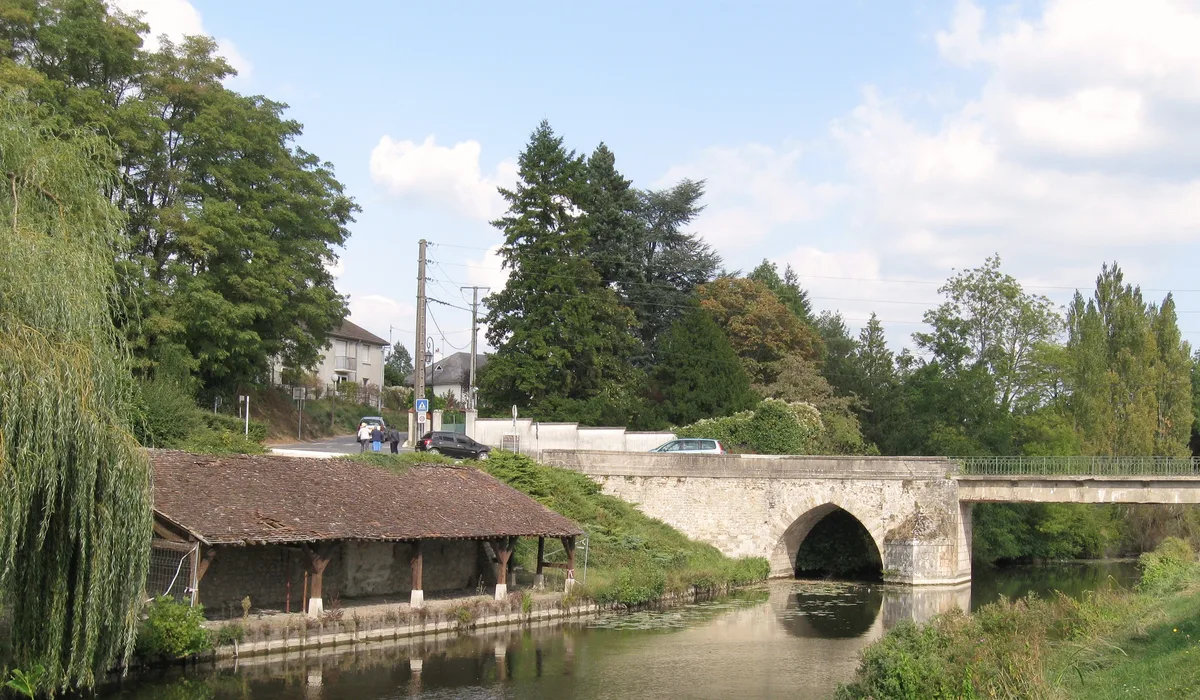 Chécy — Épaviste à Chécy (45430)