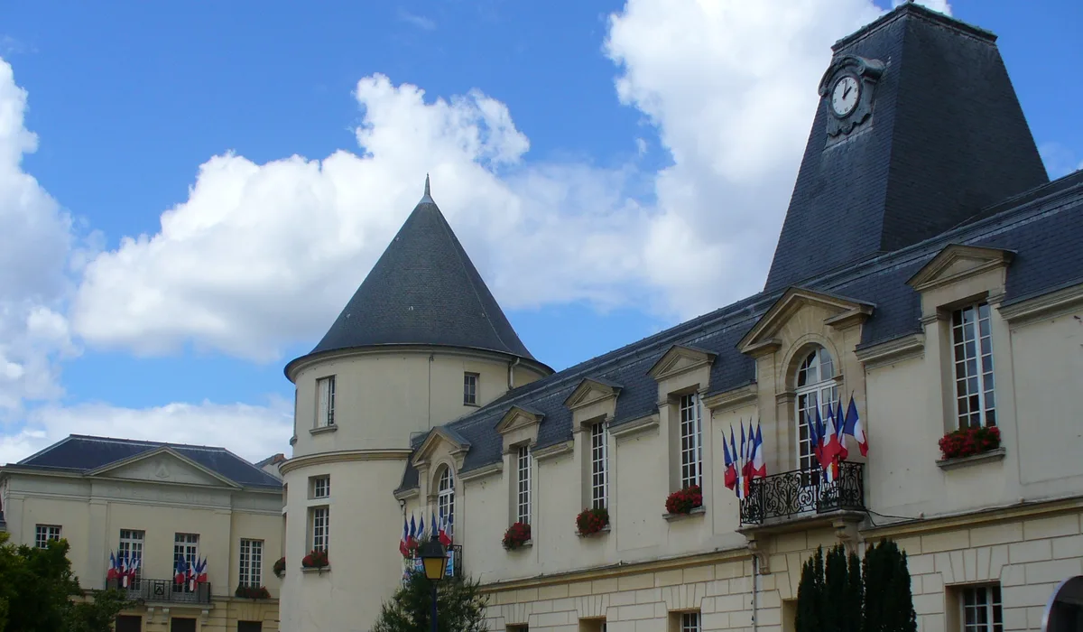 Clamart — Épaviste à Clamart (92140)