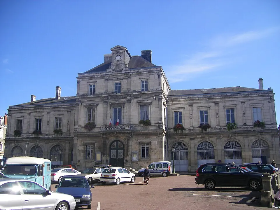 Clamecy — Épaviste à Clamecy (58500)