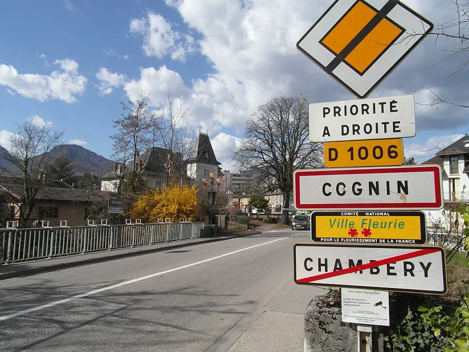 Cognin — Épaviste à Cognin (73160)