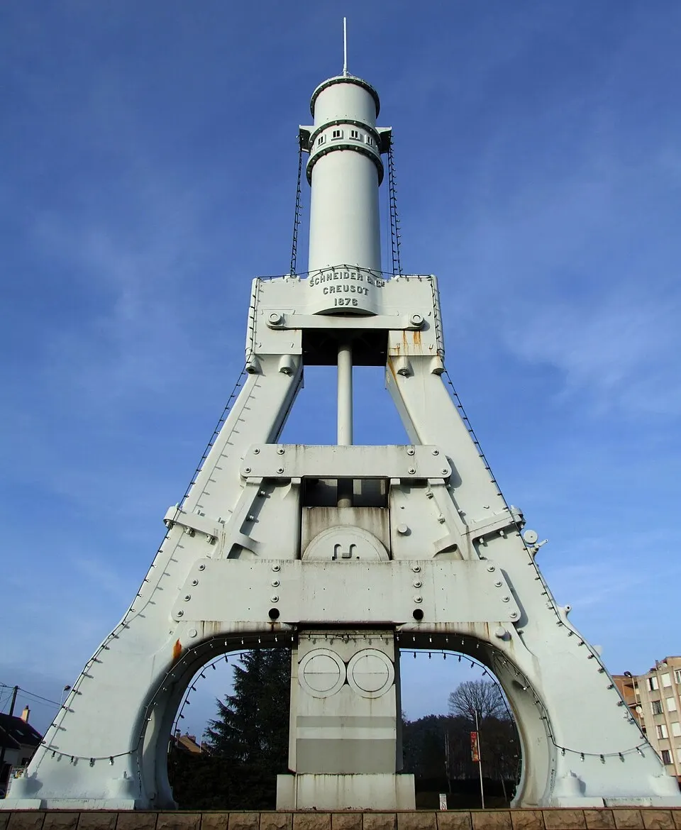 Le Creusot — Épaviste au Creusot (71200)