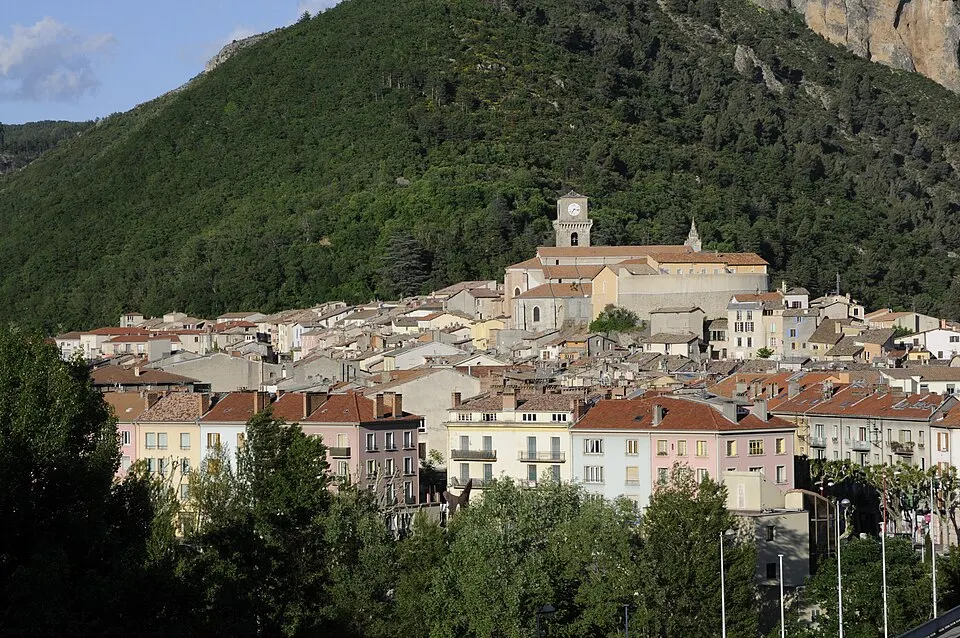 Digne-les-Bains — Épaviste à Digne-les-Bains (04000)