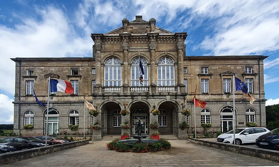 Domfront en Poiraie — Épaviste à Domfront en Poiraie (61700)