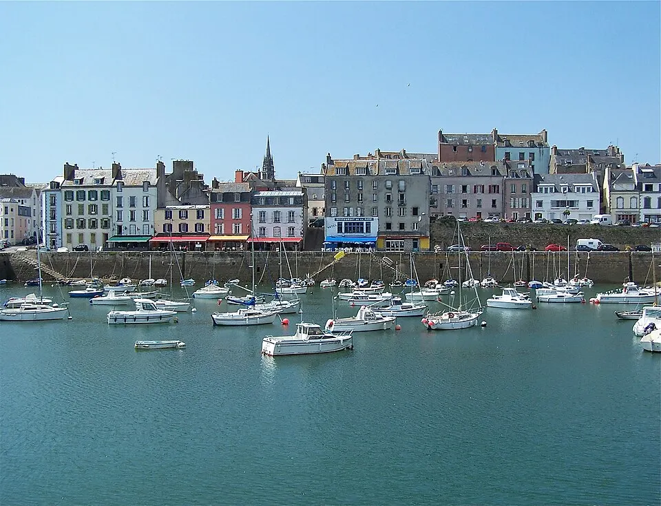 Douarnenez — Épaviste à Douarnenez (29100)