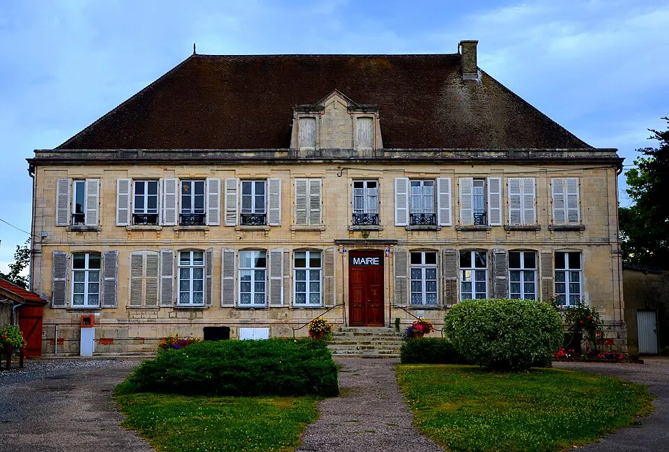 Éclaron-Braucourt-Sainte-Livière — Épaviste à Éclaron-Braucourt-Sainte-Livière (52290)