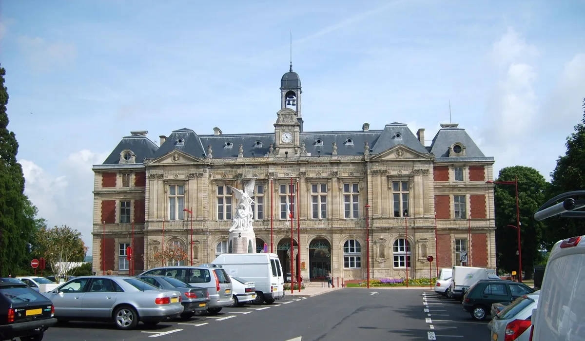 Elbeuf — Épaviste à Elbeuf (76500)