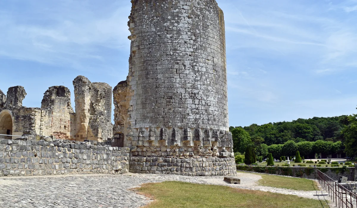Fère-en-Tardenois — Épaviste à Fère-en-Tardenois (02130)