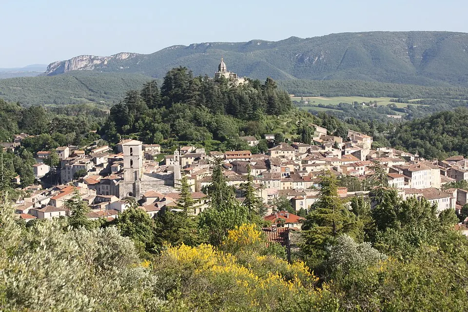 Forcalquier — Épaviste à Forcalquier (04300)