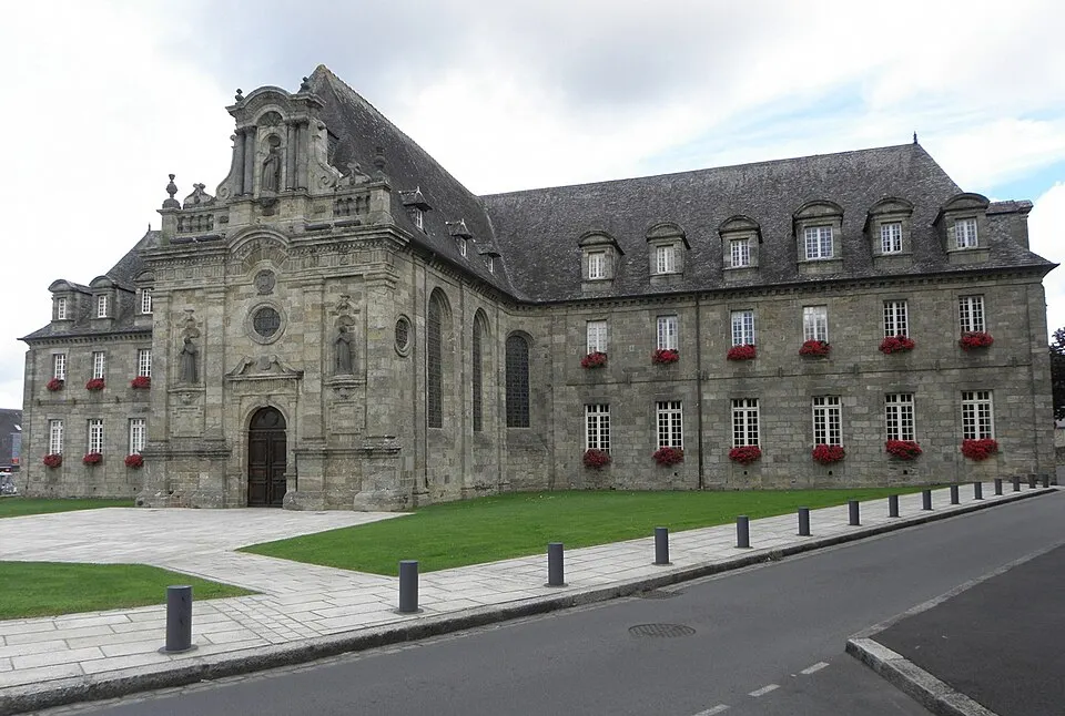 Guingamp — Épaviste à Guingamp (22200)