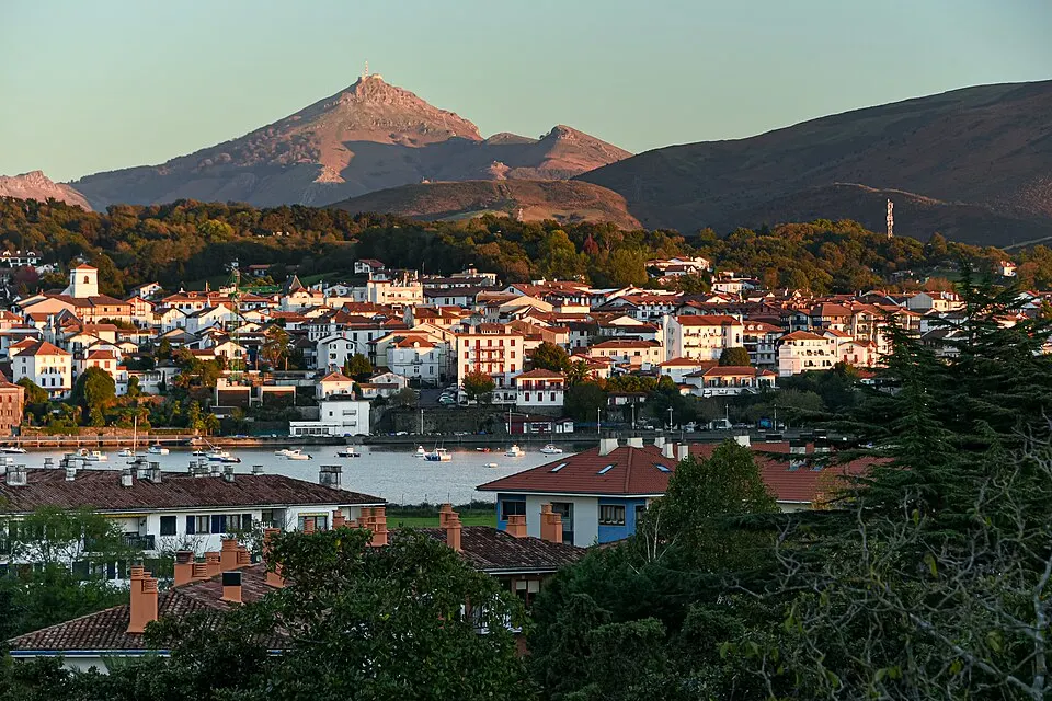 Hendaye — Épaviste à Hendaye (64700)