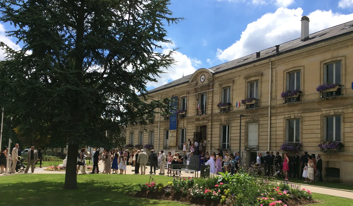 Houilles — Épaviste à Houilles (78800)