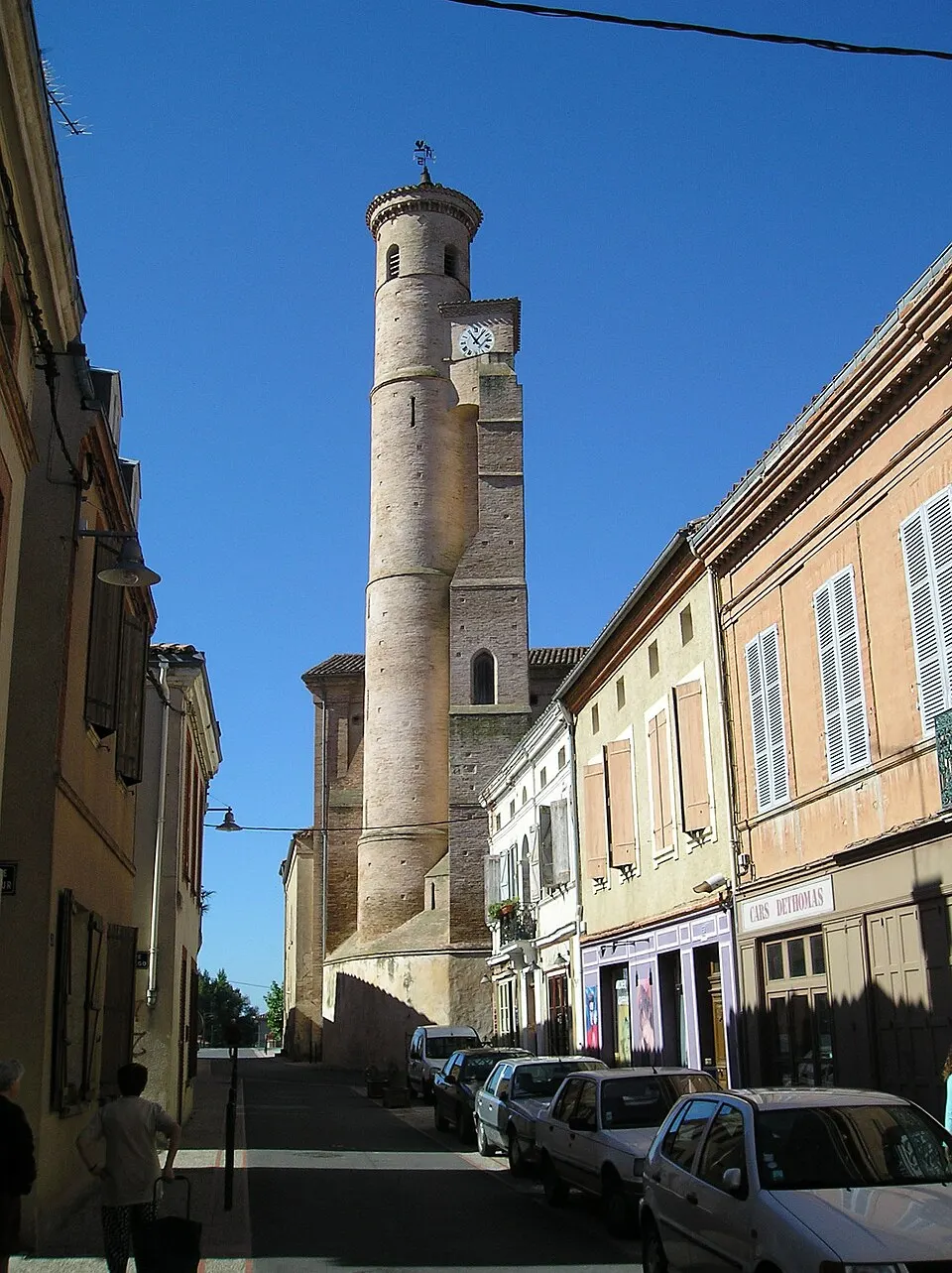 L'Isle-Jourdain — Épaviste à L' Isle-Jourdain (32600)