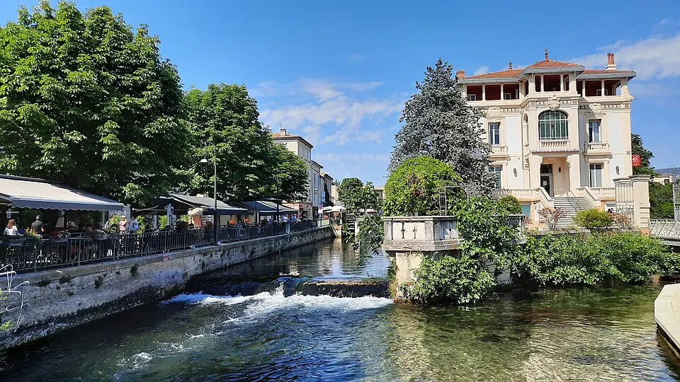 L'Isle-sur-la-Sorgue — Épaviste à L' Isle-sur-la-Sorgue (84800)