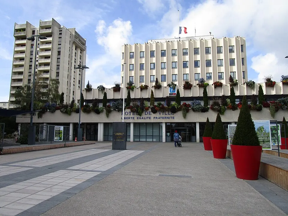 Joué-lès-Tours — Épaviste à Joué-lès-Tours (37300)