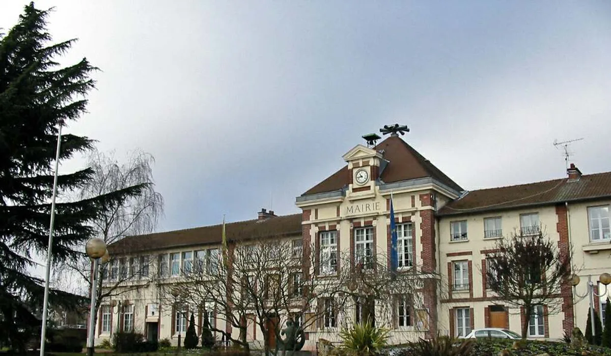 Mantes-la-Ville — Épaviste à Mantes-la-Ville (78711)
