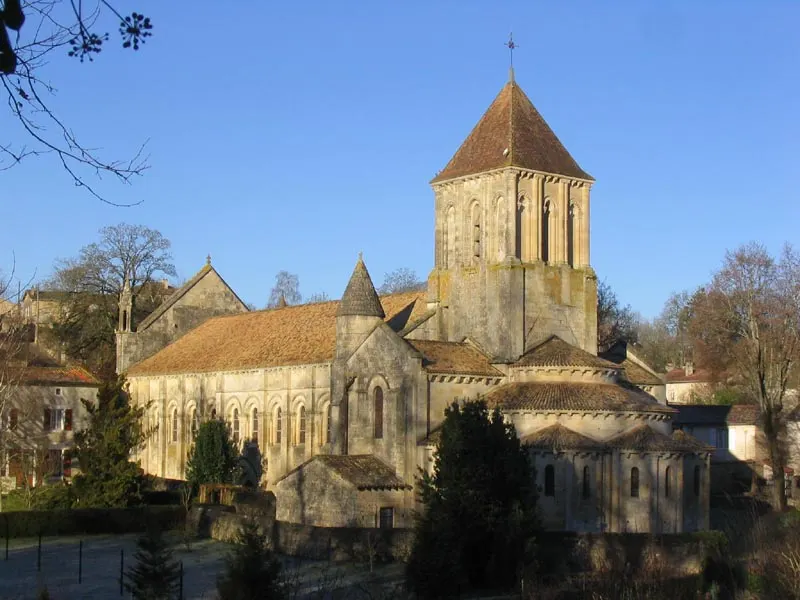 Melle — Épaviste à Melle (79500)