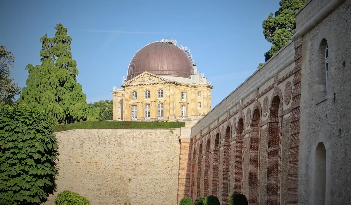 Meudon — Épaviste à Meudon (92190)