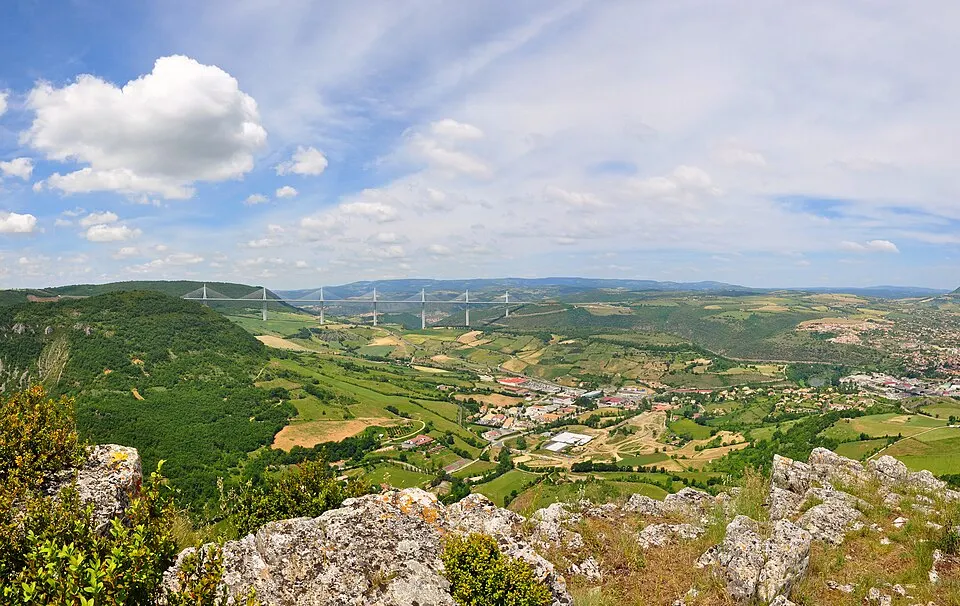 Millau — Épaviste à Millau (12100)