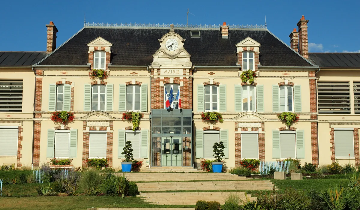 Monéteau — Épaviste à Monéteau (89470)