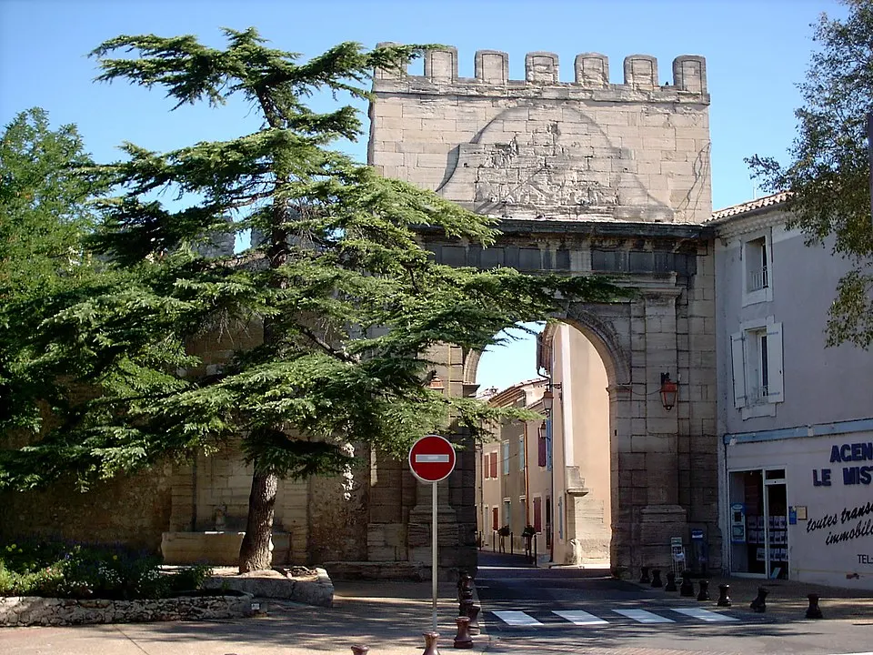 Monteux — Épaviste à Monteux (84170)
