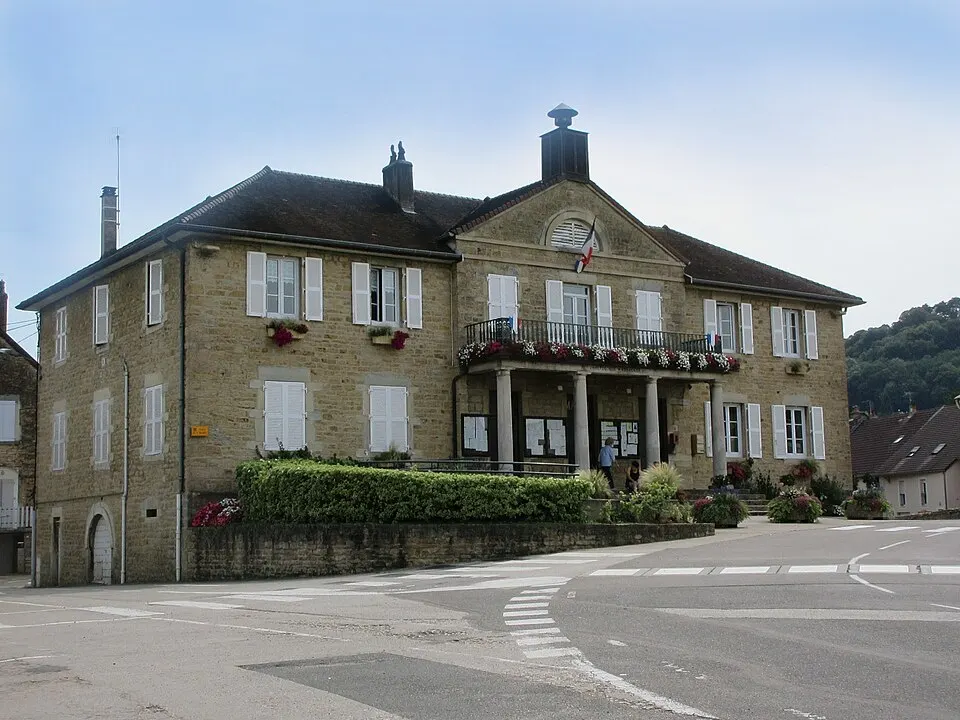 Montmorot — Épaviste à Montmorot (39570)
