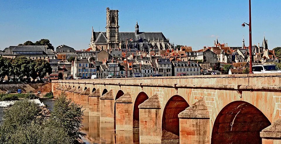 Nevers — Épaviste à Nevers (58000)