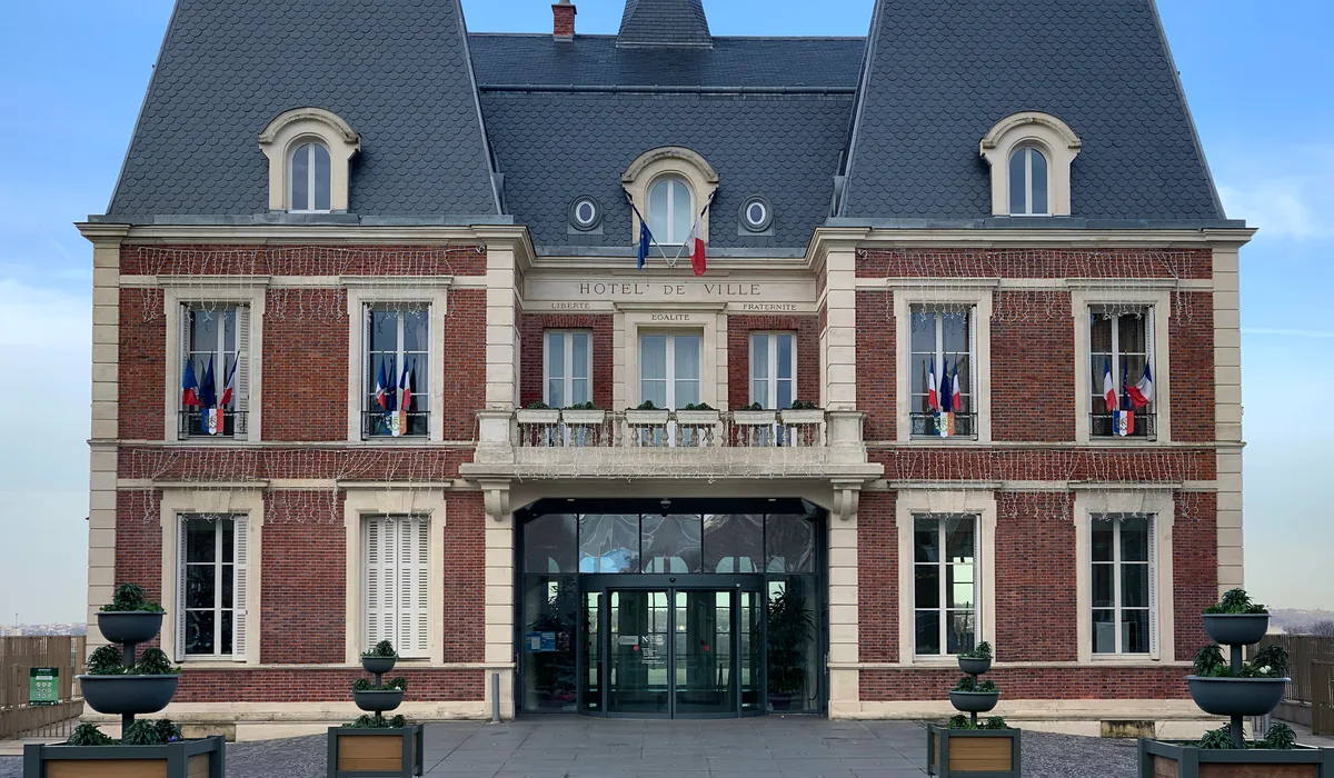 Noisy-le-Grand — Épaviste à Noisy-le-Grand (93160)