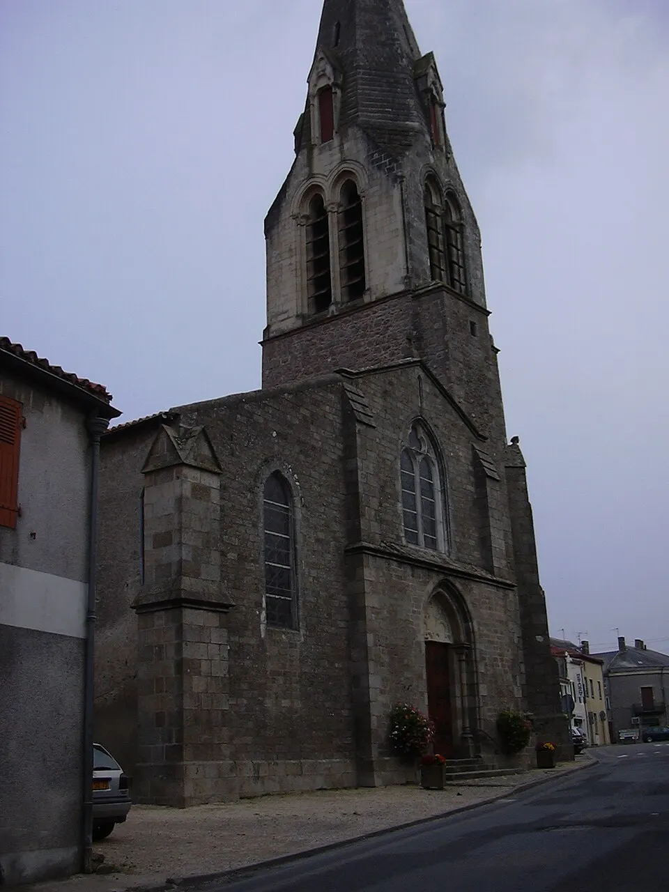 Nueil-les-Aubiers — Épaviste à Nueil-les-Aubiers (79250)
